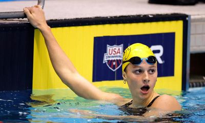 Summer McIntosh ends Katie Ledecky’s 13-year win streak in 800m freestyle