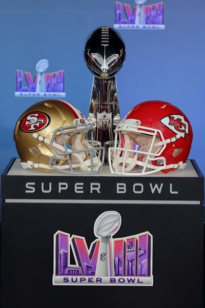 Chiefs, 49ers Clash As Las Vegas Eyes Super Bowl Classic