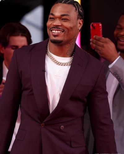 Derwin James: A Red Carpet Vision of Style and Charisma