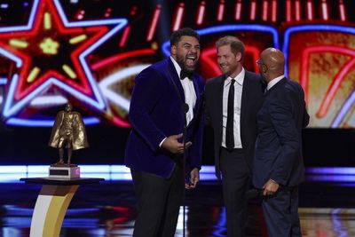 Prince Harry Leaves NFL Star Starstruck At Surprise Awards Appearance