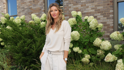 Gisele Bündchen uses this layering technique to ensure her neutral living room is anything but boring