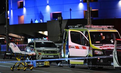 Man shot by officer in Melbourne CBD made threats with broken glass, police allege