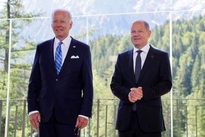 Biden Says Congress Ignoring Ukraine Is 'Close To Criminal Neglect' As He Meets Germany's Scholz