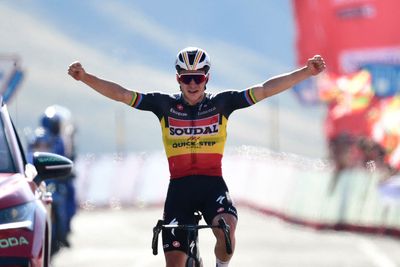 Figueira Champions Classic: Remco Evenepoel dominates with 53km solo ride