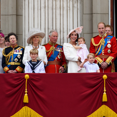 What is the official line of succession to the British throne?