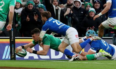 Dan Sheehan double eases superior Ireland to Six Nations win against Italy