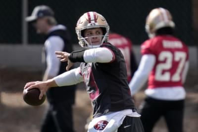 Super Bowl Betting Lines Shift as Pros Favor 49ers
