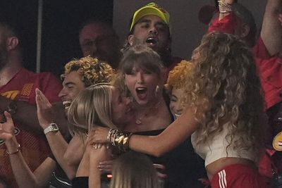 Taylor Swift heartily celebrated a Chiefs Super Bowl TD with Blake Lively and Ice Spice