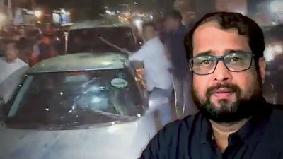 ‘It’s as if they wanted to kill us’: How the attacks on journalist Nikhil Wagle unfolded