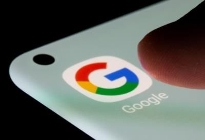 Google warns smartphone users about the privacy risks of AI chatbots