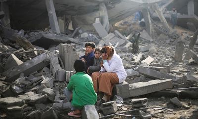 Rafah’s 1 million refugees fear Israeli onslaught after night of bombardment