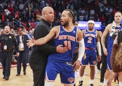 NBA official: Foul that ended Rockets-Knicks game shouldn’t have been called