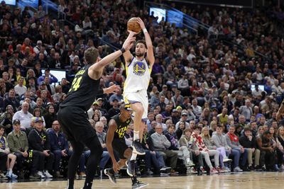 Social Media reacts to Warriors extending win streak to five with victory vs. Jazz