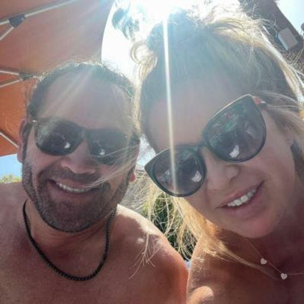 Vibrant Moments in Vegas: Johnny Damon's Familiar Faces and Friendships