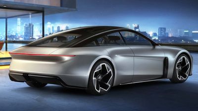 The Chrysler Halcyon Concept Is A Sleek Cruiser With Wireless Charging