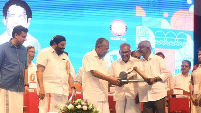 ULCCS a pro-people alternative to corporate business model, says Pinarayi Vijayan