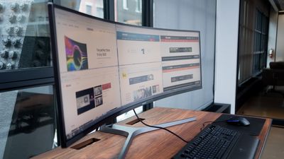 How to use an ultrawide monitor as two monitors