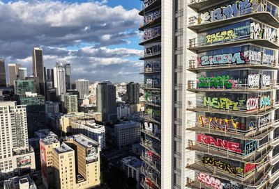 LA mayor ‘terrified’ of tragedy as half-built skyscraper becomes stunt magnet