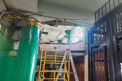 One Dead, 53 Hurt As Philippine Church Balcony Collapses During Mass