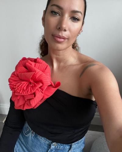 Leona Lewis: A Blooming Vision of Elegance and Romance