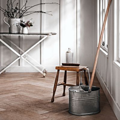 Steam mopping vs regular mopping - which to choose for a cleaner home, according to experts