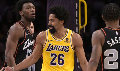 Spencer Dinwiddie on his first Lakers game and the L.A. crowd