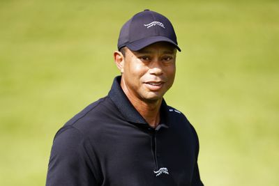 7 photos of Tiger Woods’ practice round at the Genesis Invitational (in all new Sun Day Red gear!)