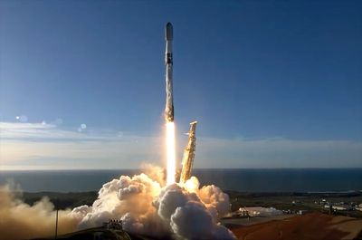 SpaceX delays California launch of 22 Starlink satellites to Feb. 15