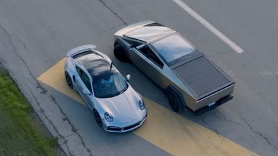 Porsche 911 Turbo S Needs All 640 HP To Beat Cybertruck In Drag Race