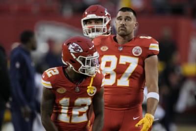 Travis Kelce celebrates Chiefs' Super Bowl victory parade in style