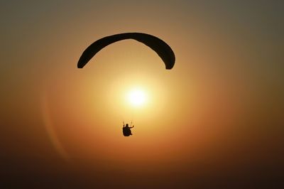 Woman Dies After Paragliding Accident In India