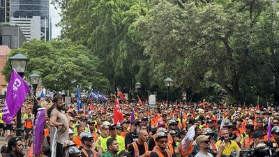 Workers protest, call for heat safeguards after death