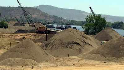 Maharashtra to sell sand online on 'no profit no loss' basis under new scheme: Revenue Minister