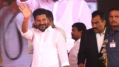 Telangana CM urges newly-recruited police constables to fight ganja manace