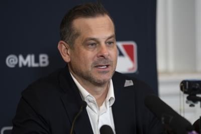 Yankees Manager Aaron Boone expresses urgency for a championship-winning season