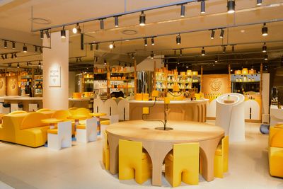 Acqua di Parma’s Seoul-based café is a rhapsody of yellow and blue