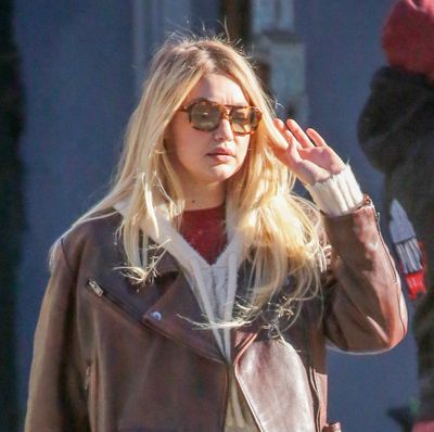 Gigi Hadid Brought Back Her Low-Key Date Outfit Formula for Valentine's Day