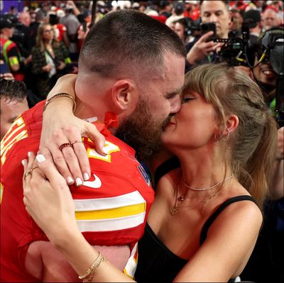 Here's How Taylor Swift Felt When Travis Kelce Serenaded Her Using One of Her Own Songs
