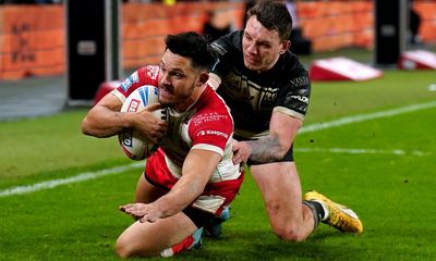 Niall Evalds scores two tries in Hull KR’s crushing derby win over 11-man Hull FC