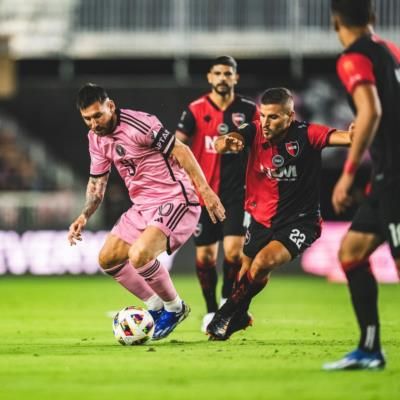 The Mesmerizing Magic of Messi: A Dance with the Ball