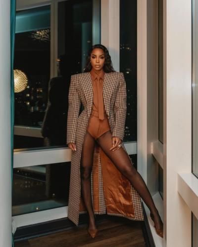 Kelly Rowland's Alluring Style and Cryptic Caption Pique Curiosity
