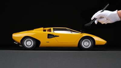 Get retro supercar kicks with this £15,000 model Lamborghini Countach