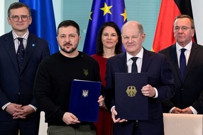 Zelensky Signs 'Historic' Security Pact With Germany