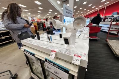 US Consumer Sentiment Remains Steady in February