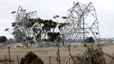 Almost 13,000 Vic homes still off-grid after storms