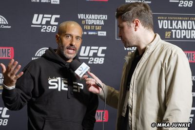 Video: Jon Anik previews UFC 298 storylines, including Alexander Volkanovski’s possible featherweight exit