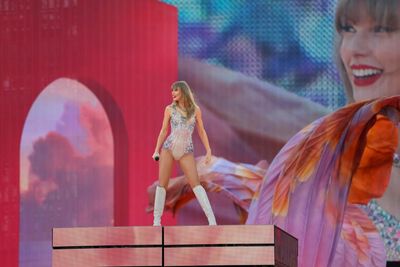 Taylor Swift: The Eras tour Melbourne show review – eye-popping spectacle from a generous performer