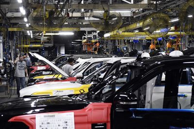 Autoworkers threaten to strike again at Ford's huge Kentucky truck plant