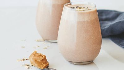 This bedtime smoothie is the new ‘Sleepy Girl’ mocktail