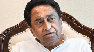 Amid buzz over Kamal Nath joining BJP, M.P. Congress leaders recall his ties to the Gandhi family